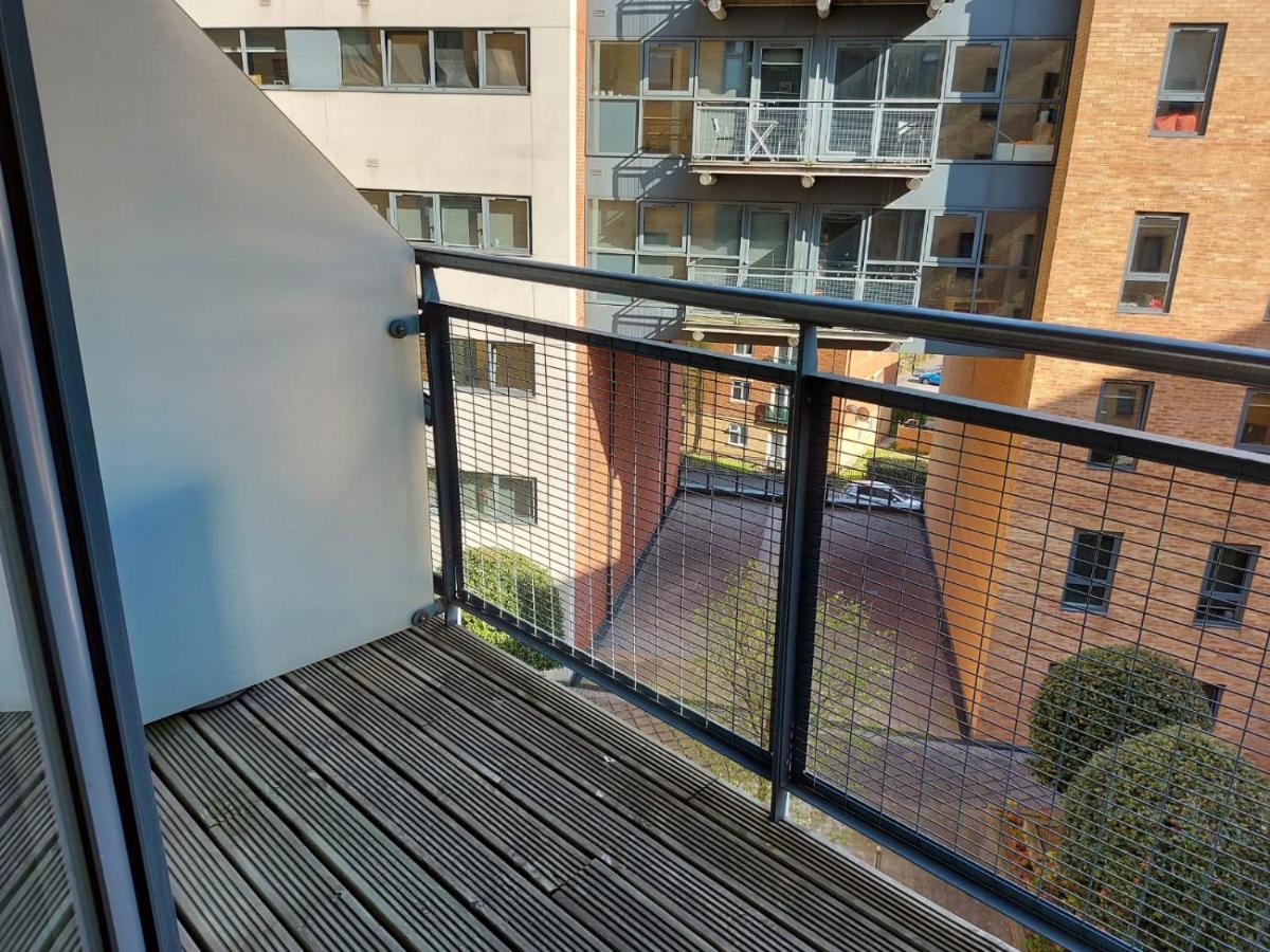 City 2 Bed, 2 Bath, Free Parking & Wifi Sheffield Exteriör bild